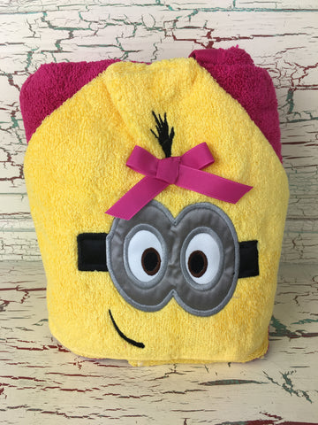 Hooded Bath Towel Two-eyed Girl Monster
