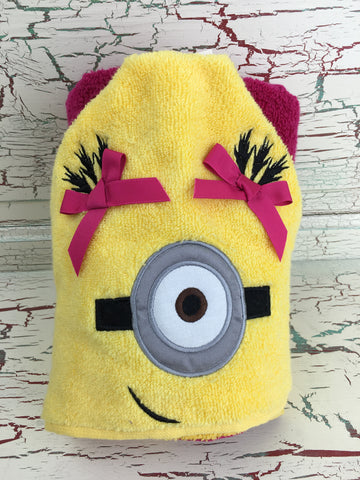 Hooded Bath Towel One-Eyed Monster Girl