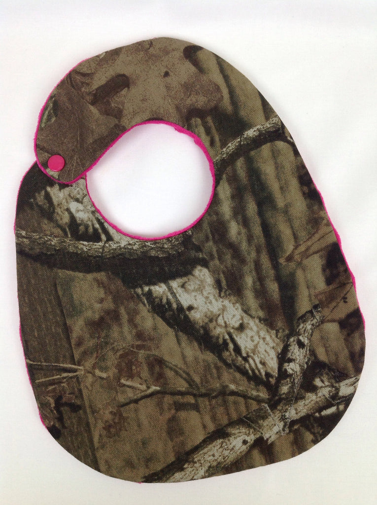 Mossy Oak and Hot Pink Bib